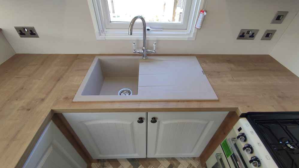 delta-elberry-cove-holiday-home-cornwall-for-sale-aug23-11